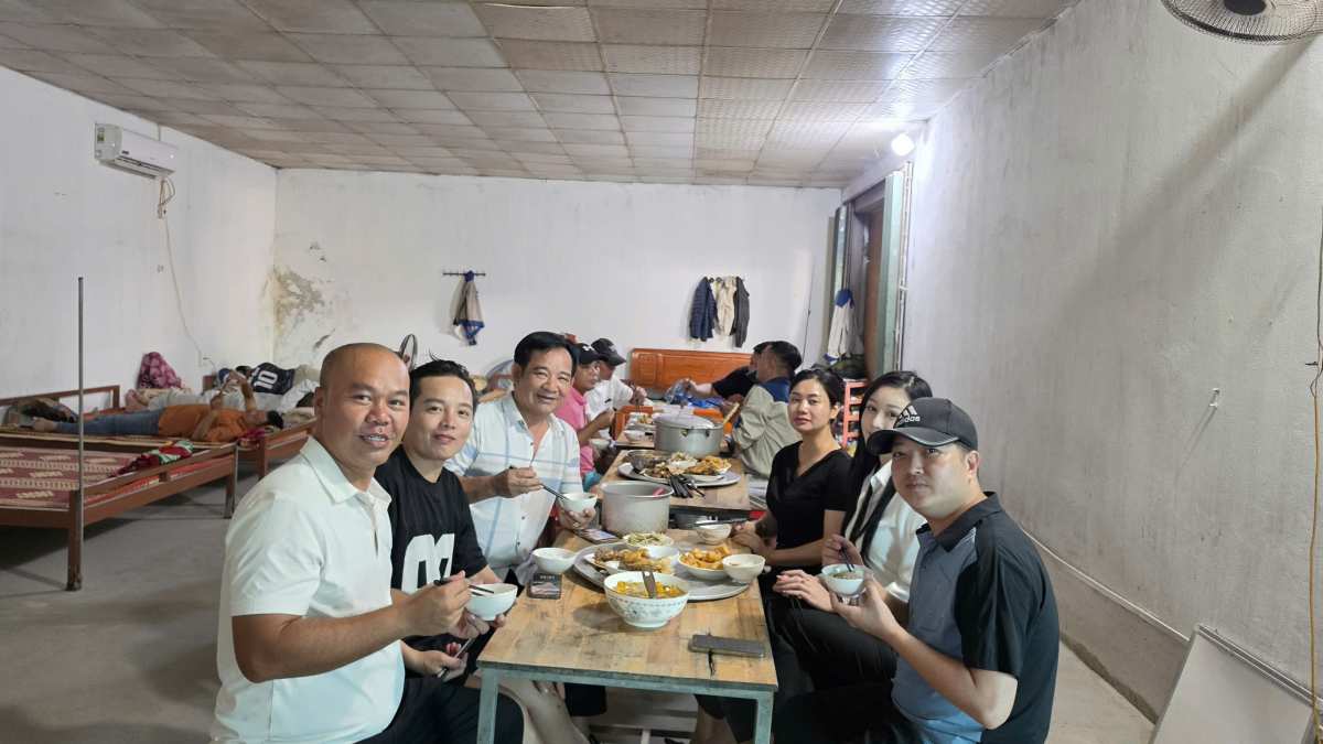 HẬU TRƯỜNG GHI HÌNH ĐỘC CHIÊU LÀM GIÀU TẠI NHÀ MÁY QUANG MINH