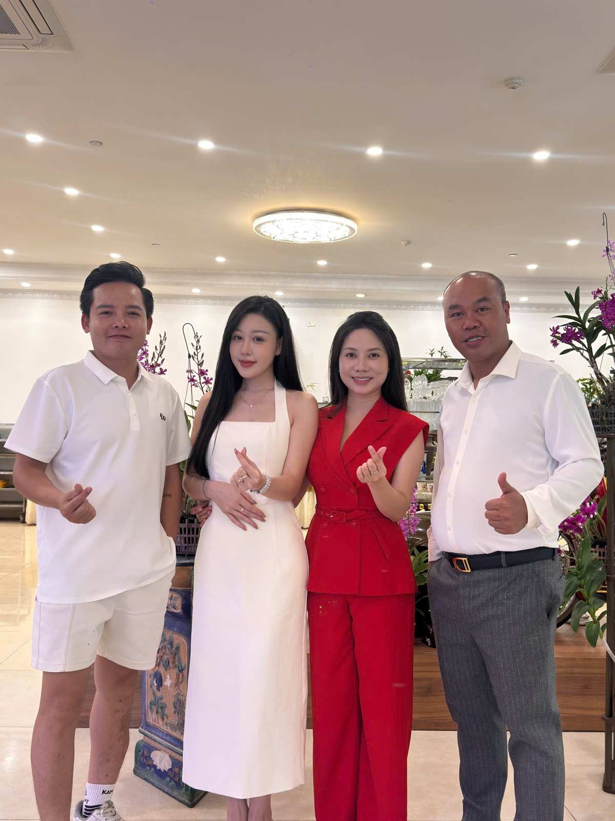 QUANG MINH HOLDINGS HỢP TÁC SẢN XUẤT CÙNG NGHỆ SĨ QUANG TÈO, BÌNH TRỌNG