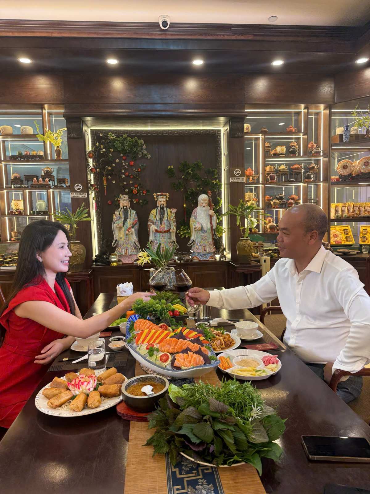 QUANG MINH HOLDINGS HỢP TÁC SẢN XUẤT CÙNG NGHỆ SĨ QUANG TÈO, BÌNH TRỌNG